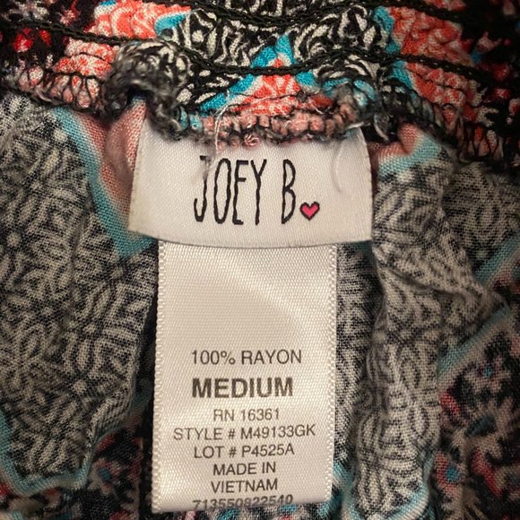 patterned shorts - Picture 2 of 3